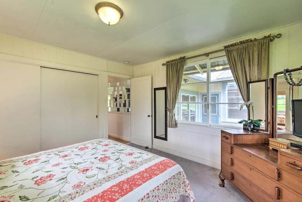 Hilo Home Base - 3 Miles To State Park And Beach!